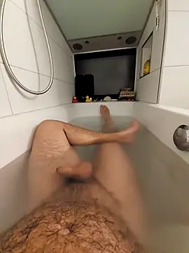 Snapshot of Ettarak chatting on February 5, 9:07 pm Ettarak online show from February 5, 9:07 pm