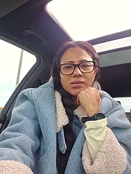 Snapshot of Allana_Squirt chatting on November 23, 12:27 pm Allana Squirt online show from November 23, 12:27 pm