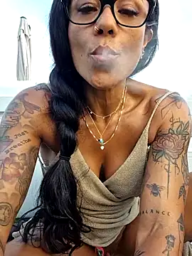 Allana Squirt online show from June 21, 6:32 pm