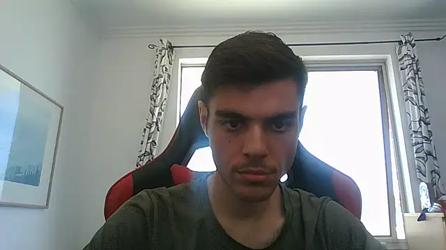 Snapshot of Omarnede chatting on November 14, 2:32 am Omarnede online show from November 14, 2:32 am