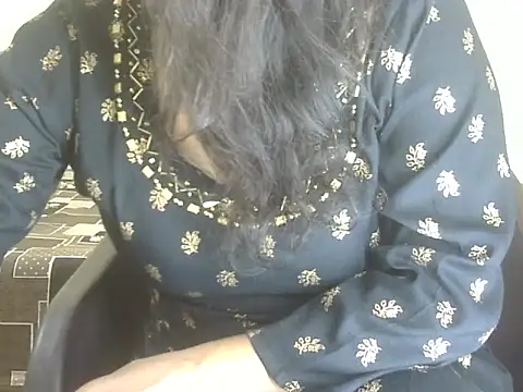 Snapshot of Lusty_Wife1 chatting on September 27, 8:08 am Lusty Wife1 online show from September 27, 8:08 am