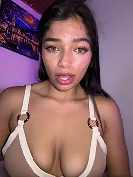 AgathaGeorgiou online show from August 4, 10:12 pm
