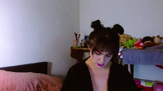 collette beaufoy  online show from June 17, 7:11 am