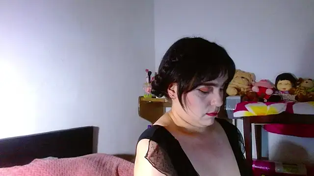 collette beaufoy  online show from June 25, 4:12 am