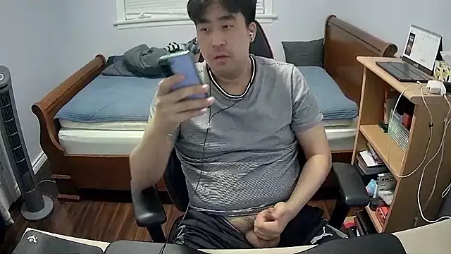 Koreanboy171 online show from March 13, 3:46 am