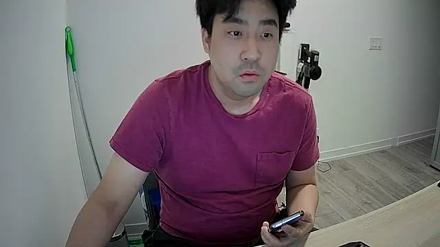 Koreanboy171 online show from May 17, 6:00 am