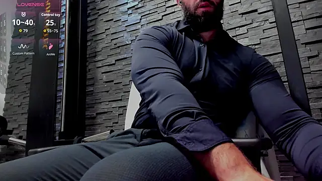 Snapshot of David_Big_Daddy chatting on July 6, 9:28 pm David Big Daddy online show from July 6, 9:28 pm