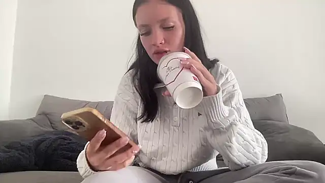 Snapshot of mariemelissah chatting on February 14, 7:38 am mariemelissah online show from February 14, 7:38 am