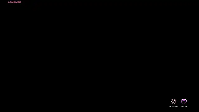 SHANONCLARK online show from December 3, 7:01 pm