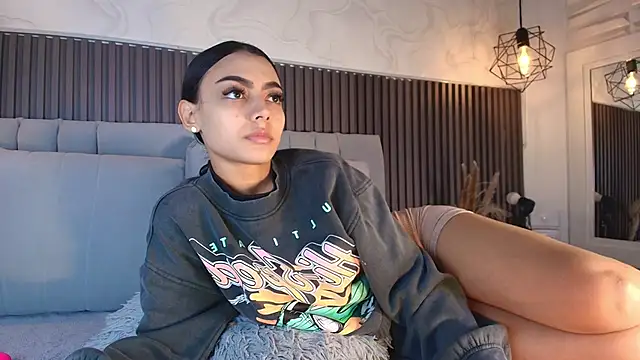 SHANONCLARK online show from February 23, 7:11 pm