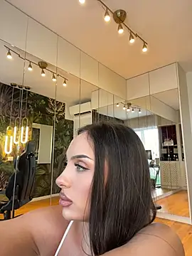 Snapshot of MileySin1111 chatting on July 7, 1:59 pm MileySin1111 online show from July 7, 1:59 pm