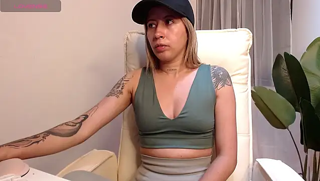 marthina thompsson online show from June 30, 1:01 pm