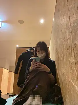 Snapshot of Love_me_Eri_ chatting on December 14, 10:20 am Love me Eri online show from December 14, 10:20 am