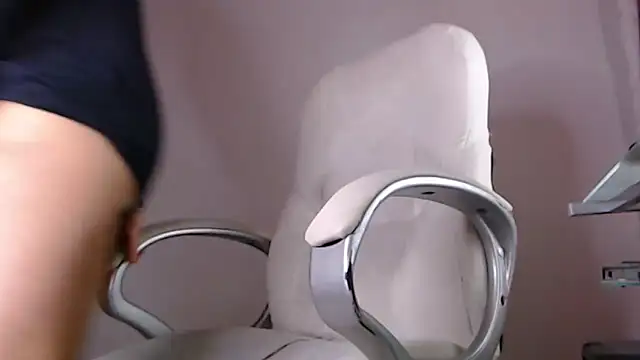 taylor cruz online show from October 19, 12:33 am