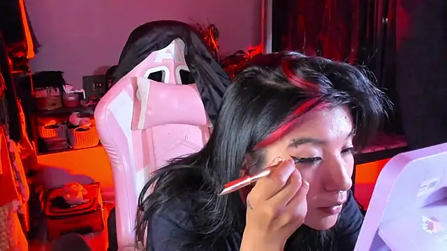 annie walker6 online show from January 8, 11:18 pm