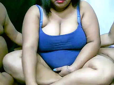 flamingoss online show from December 31, 7:40 pm