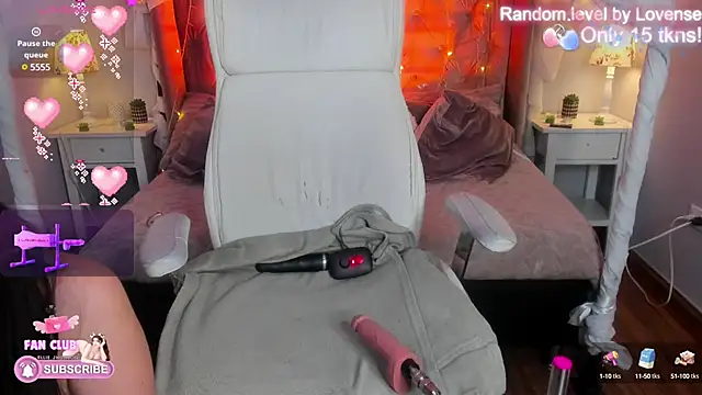 Snapshot of Ellie_Jhonson__ chatting on January 25, 4:13 pm Ellie Jhonson   online show from January 25, 4:13 pm