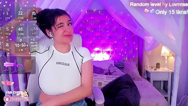 Snapshot of Ellie_Jhonson__ chatting on March 18, 2:59 pm Ellie Jhonson   online show from March 18, 2:59 pm