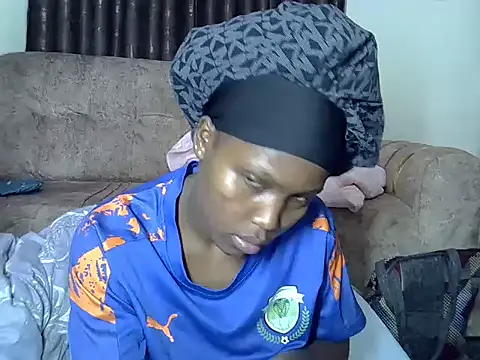 AurelAda online show from October 22, 10:20 pm