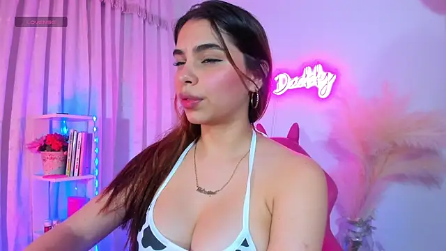 crisbell lopez online show from September 25, 12:36 am