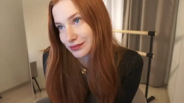 Snapshot of FiaMoor chatting on November 25, 9:20 am FiaMoor online show from November 25, 9:20 am