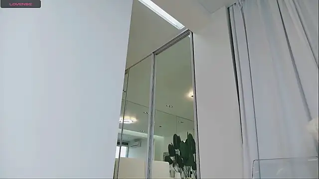 wowEva online show from March 20, 8:20 am