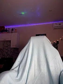 Good  Girl  online show from January 12, 7:41 pm