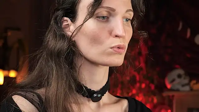 yulladao online show from October 28, 6:10 pm