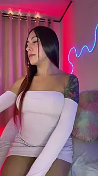 jesica  simpson online show from March 6, 1:29 pm