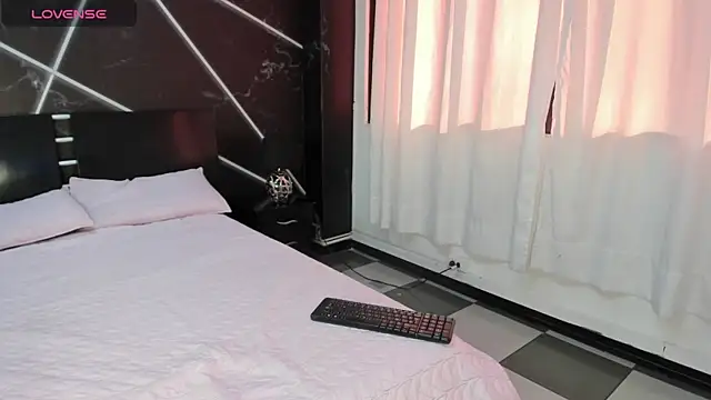  valeriiee  online show from January 7, 12:20 pm