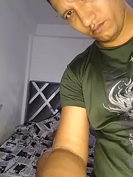 Snapshot of Mane_leet chatting on September 19, 12:39 pm Mane leet online show from September 19, 12:39 pm