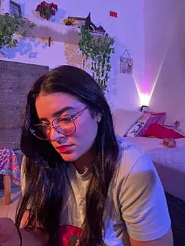 Lia flowers online show from January 28, 1:39 am