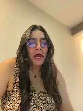 Lia flowers online show from February 3, 11:36 pm