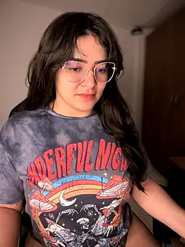 Lia flowers online show from November 3, 5:09 am