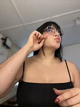 Lia flowers online show from March 23, 10:36 pm