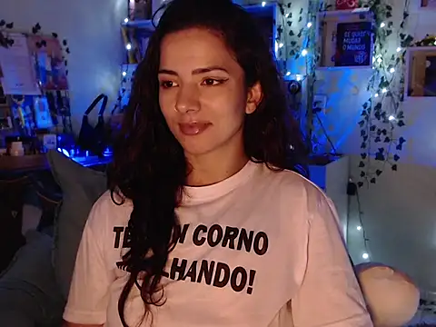 Snapshot of BeellyDance chatting on October 29, 11:56 am BeellyDance online show from October 29, 11:56 am