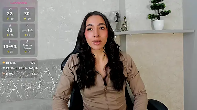KAYLA BATISTA online show from July 10, 11:51 pm