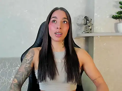 KAYLA BATISTA online show from July 29, 12:09 am