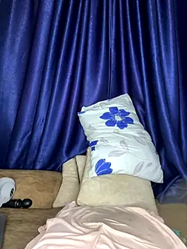 sweetestval online show from November 27, 8:49 am