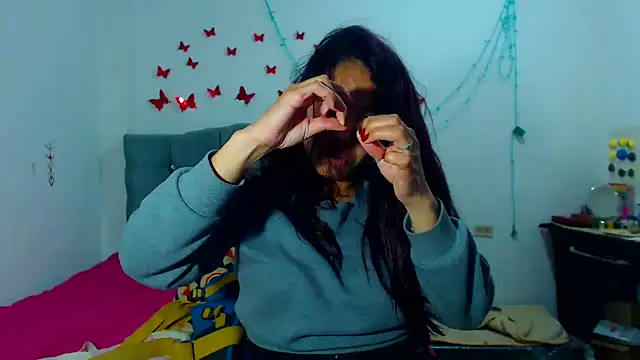 Snapshot of AmaraRoberts420 chatting on January 16, 11:27 pm AmaraRoberts420 online show from January 16, 11:27 pm