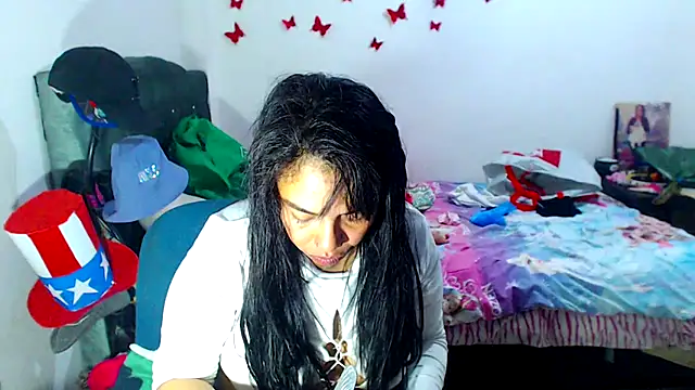 Snapshot of AmaraRoberts420 chatting on September 17, 2:30 pm AmaraRoberts420 online show from September 17, 2:30 pm