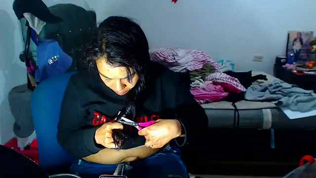 Snapshot of AmaraRoberts420 chatting on September 23, 3:09 am AmaraRoberts420 online show from September 23, 3:09 am