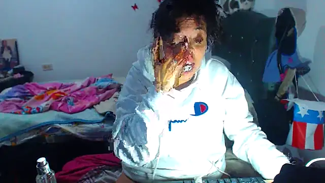 Snapshot of AmaraRoberts420 chatting on October 8, 4:26 pm AmaraRoberts420 online show from October 8, 4:26 pm