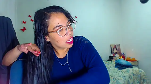 Snapshot of AmaraRoberts420 chatting on November 12, 3:07 am AmaraRoberts420 online show from November 12, 3:07 am