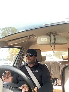 Dick 6inches online show from November 5, 6:24 am