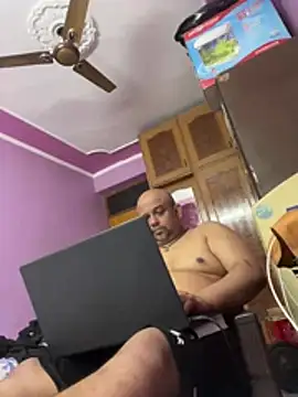 Dick 6inches online show from July 1, 4:29 pm