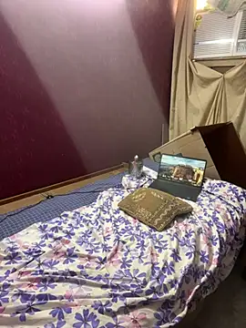 Dick 6inches online show from July 2, 7:14 am