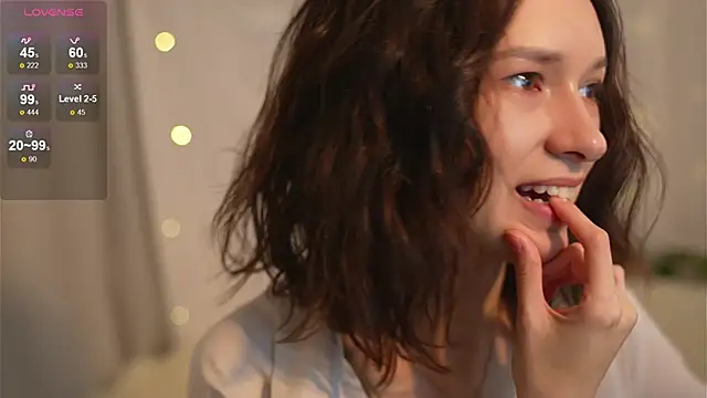 Snapshot of VivianLy_ chatting on January 30, 10:40 am VivianLy  online show from January 30, 10:40 am