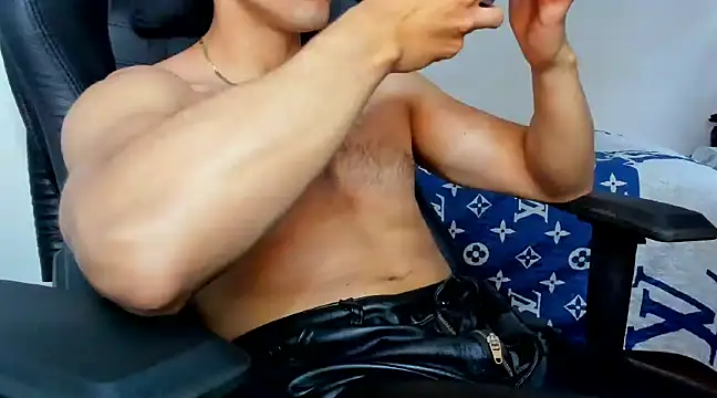 Tommy Bred online show from February 11, 9:25 pm