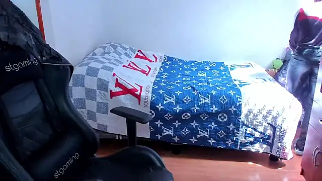 Tommy Bred online show from October 11, 6:39 pm